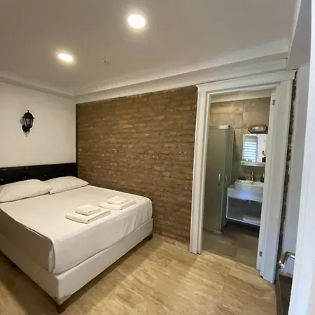 Camlik Deniz Yildizi Hotel *